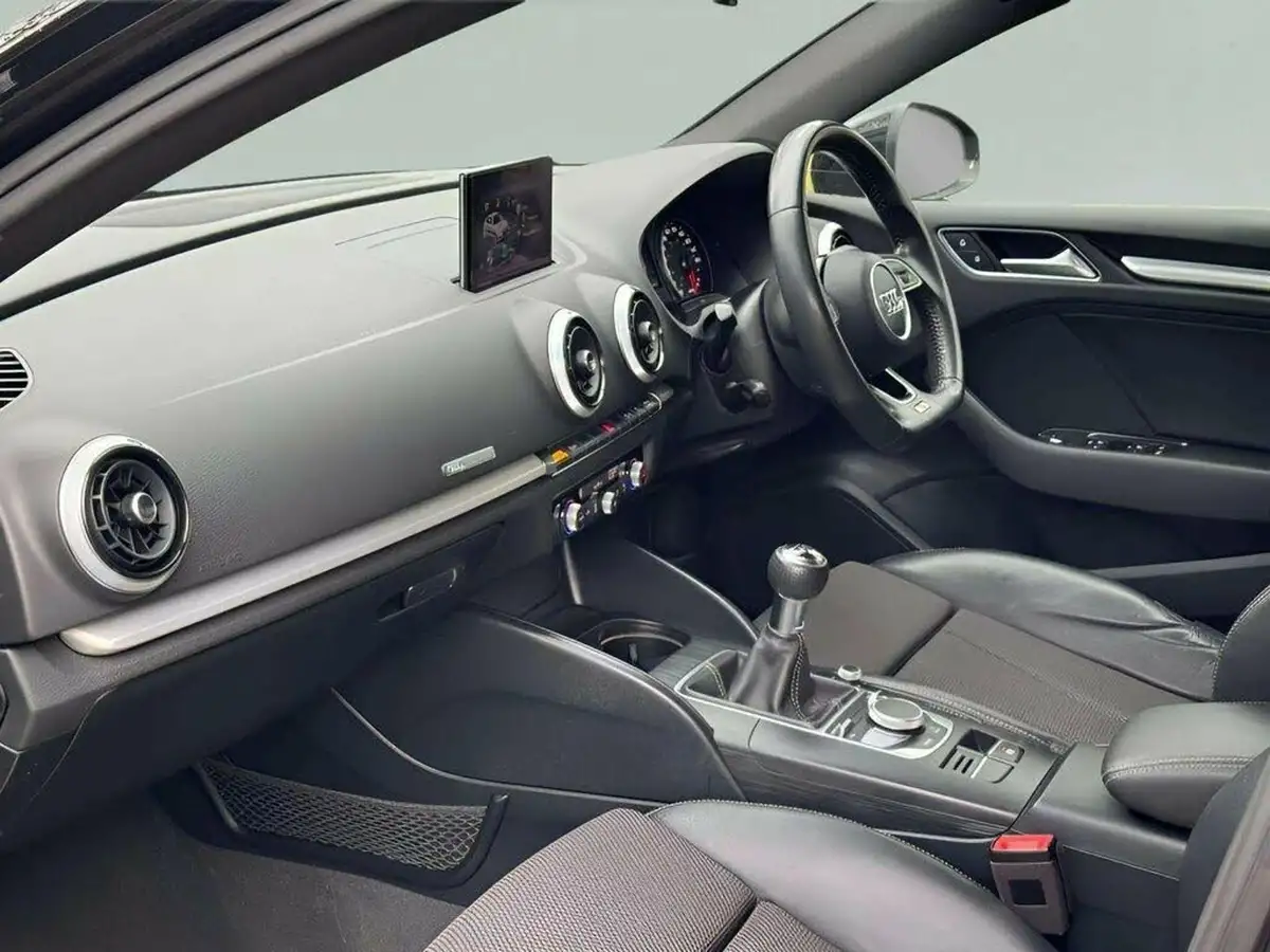 2017-audi-a3-20-tdi-black-edition-150ps-ss-saloon-4d-big-32