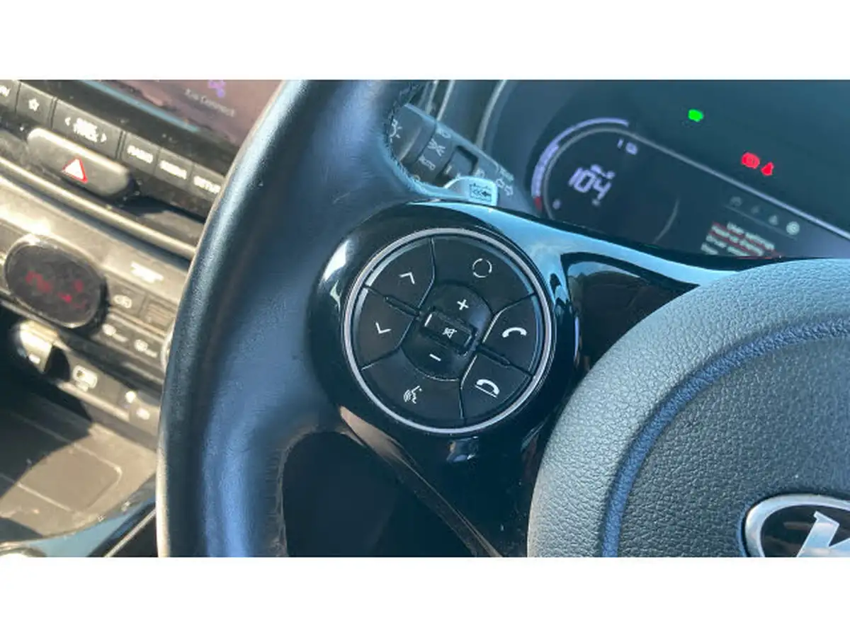 2021-kia-soul-ev-first-edition-big-23