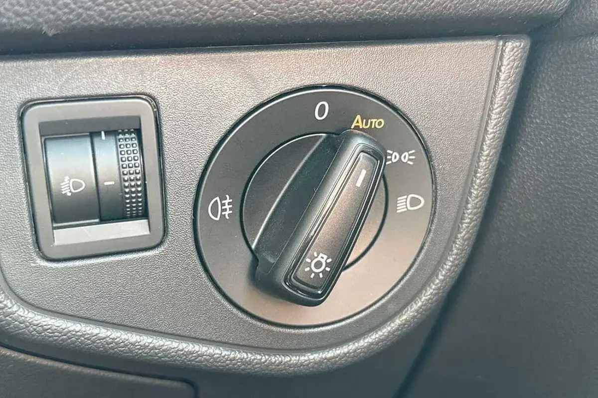 2024-volkswagen-polo-10-tsi-match-dsg-big-27