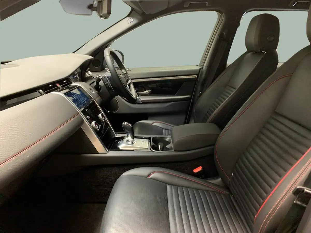 2022-land-rover-discovery-sport-15-p300e-urban-edition-big-3