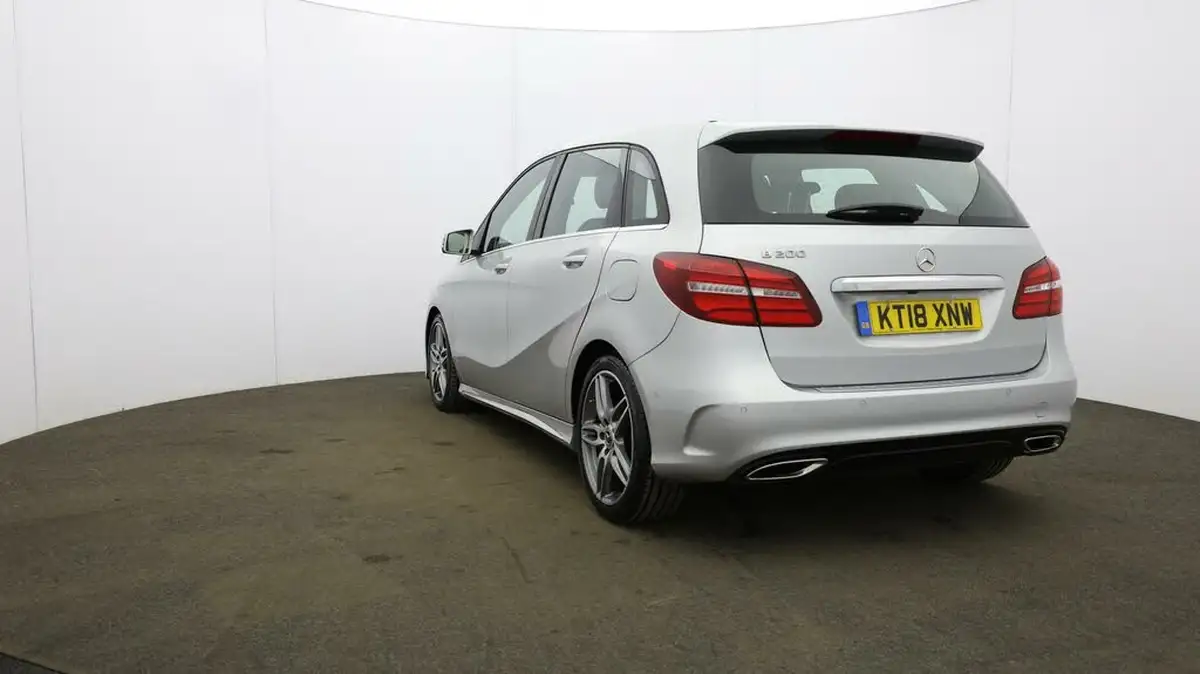 2018-mercedes-benz-b-class-16-b200-amg-line-156ps-premium-plusss-7g-dct-big-31