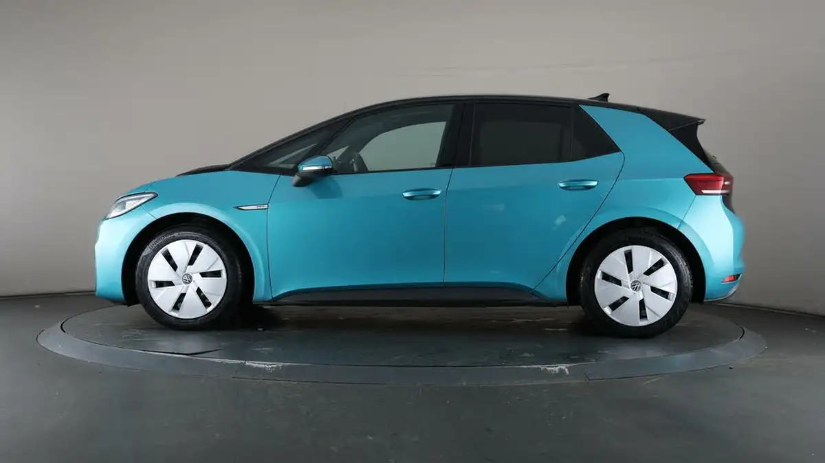2020-volkswagen-id3-e-business-big-36