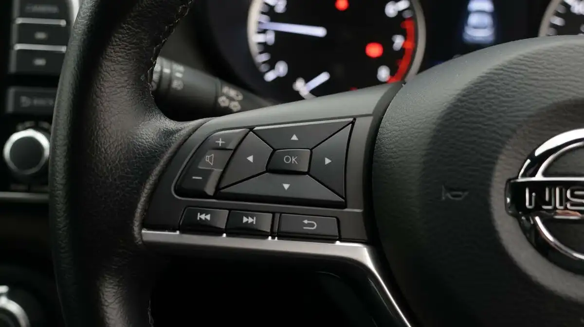 2021-nissan-micra-10-ig-t-n-sport-big-23