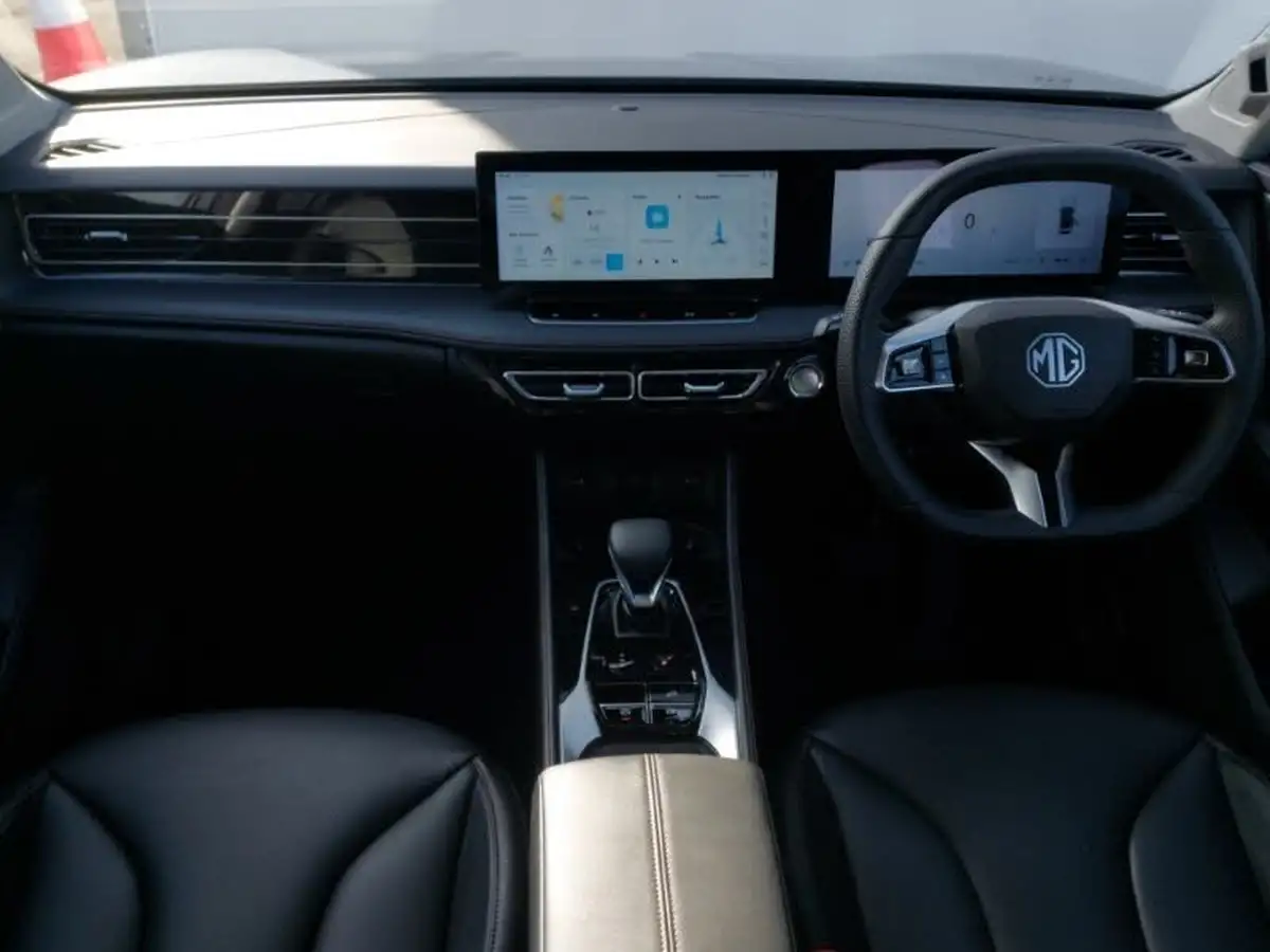 2024-mg-hs-15t-gdi-trophy-273ps-plug-in-hybrid-1496cc-auto-big-2