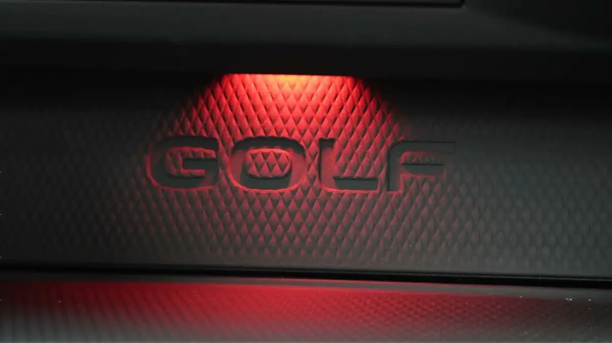 2022-volkswagen-golf-20-tsi-gti-dsg-big-23