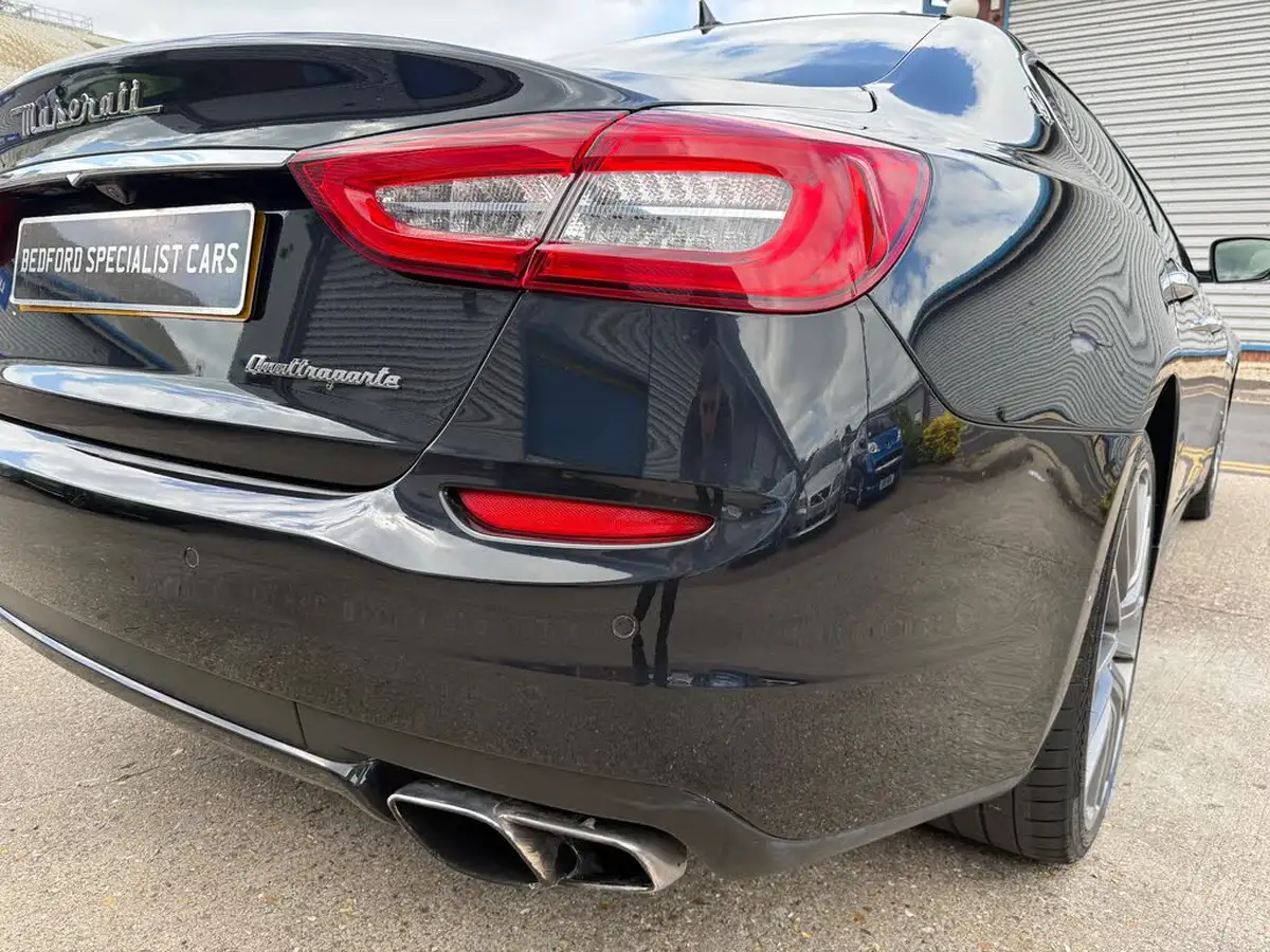 2015-maserati-quattroporte-38-gts-big-14
