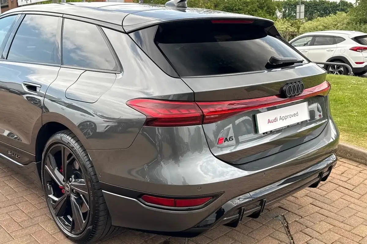 2025-audi-a6-e-tron-e-launch-edition-big-6