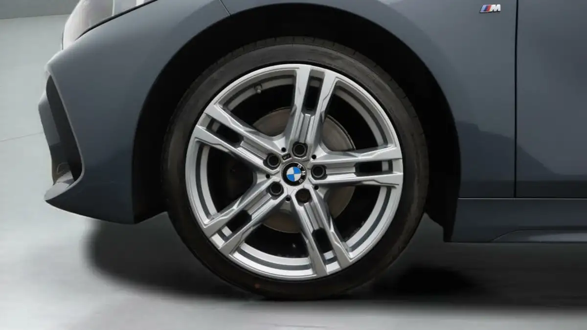 2022-bmw-1-series-15-118i-m-sport-lcp-big-18