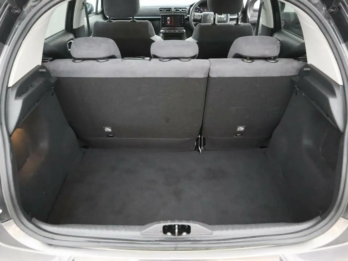 2023-citroen-c3-12-puretech-elle-83ps-ss-big-8