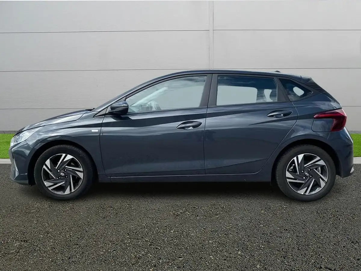 2022-hyundai-i20-10-t-gdi-se-connect-eclutch-imt-big-3