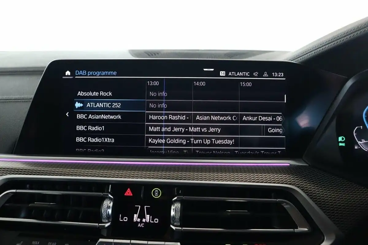 2022-bmw-x5-30-xdrive-45e-m-sport-394bhp-big-34