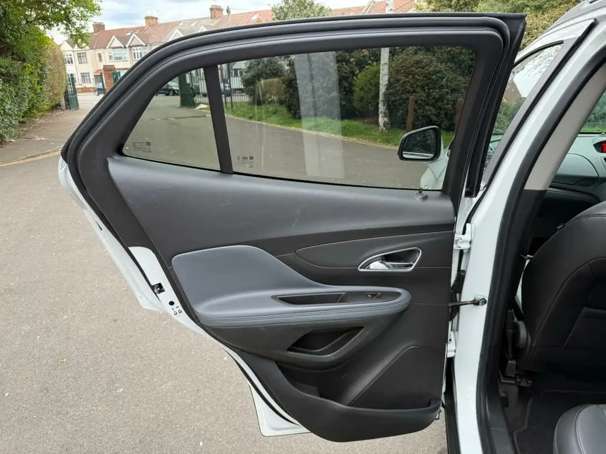 2015-vauxhall-mokka-14i-16v-turbo-se-auto-big-27