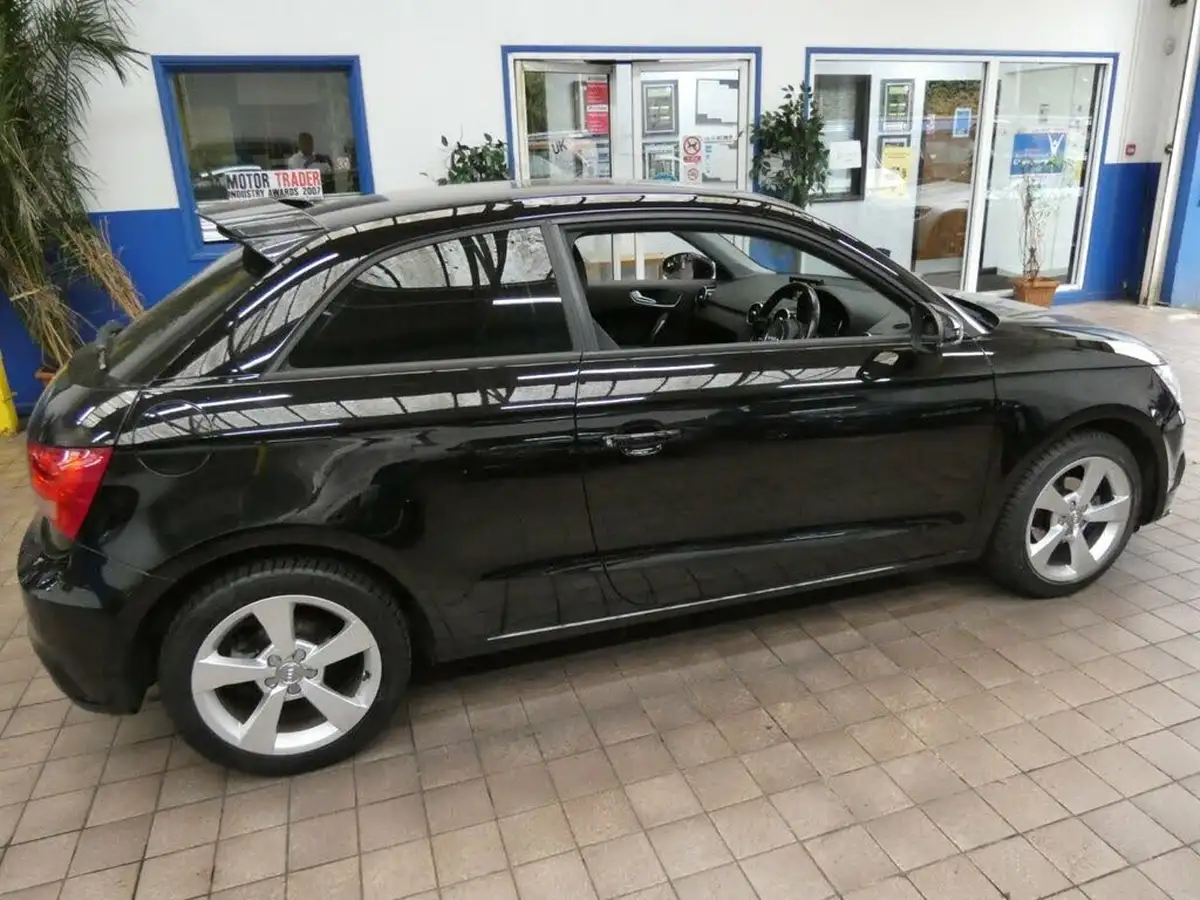 2017-audi-a1-10-tfsi-sport-hatchback-3d-big-24
