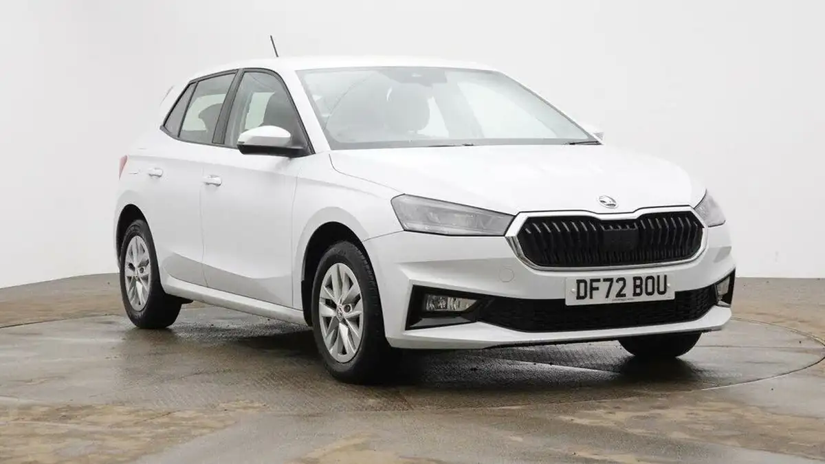 2023-skoda-fabia-10-tsi-se-comfort-109ps-dsg-big-0
