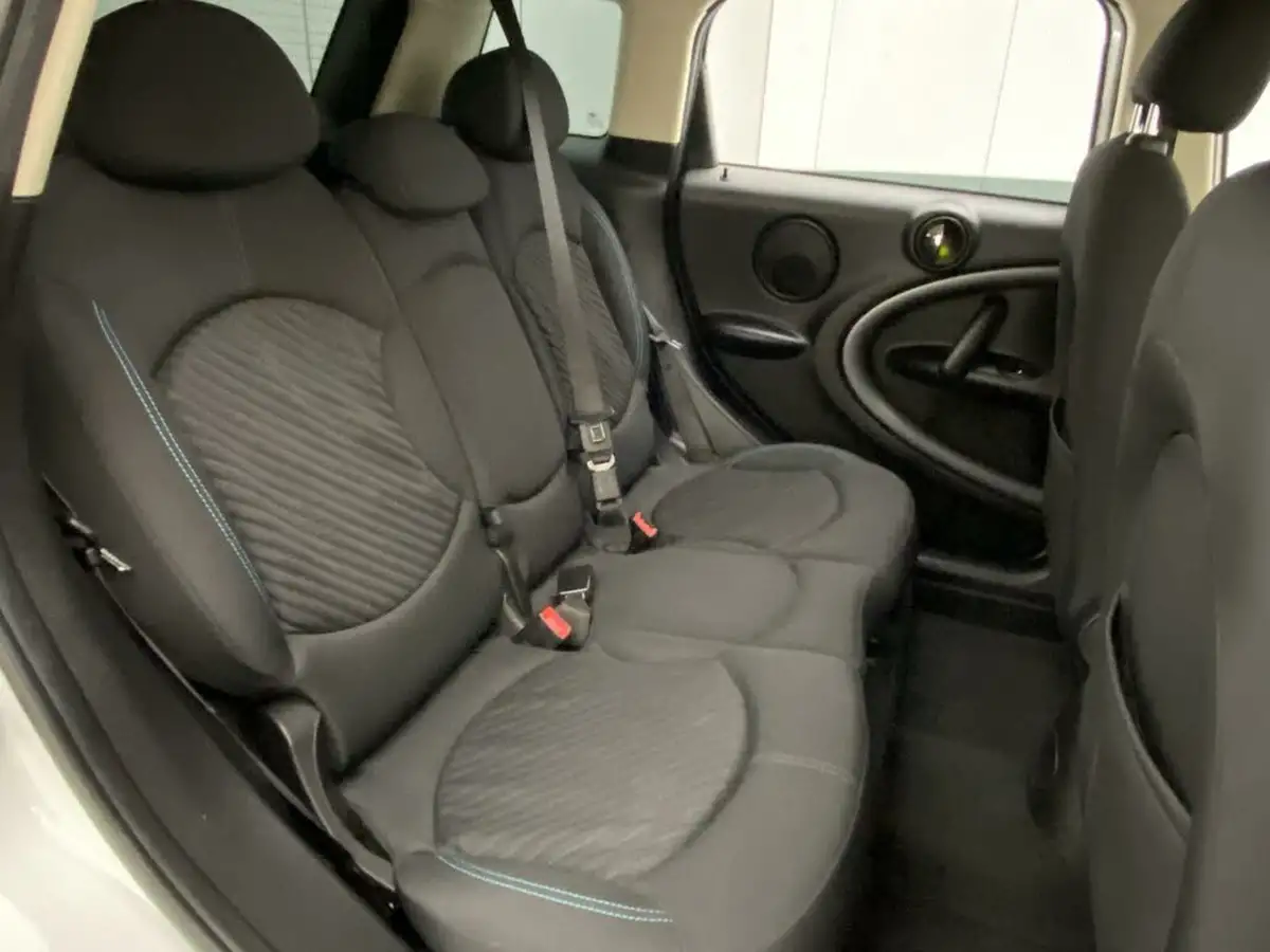 2012-mini-countryman-16-cooper-s-auto-big-47