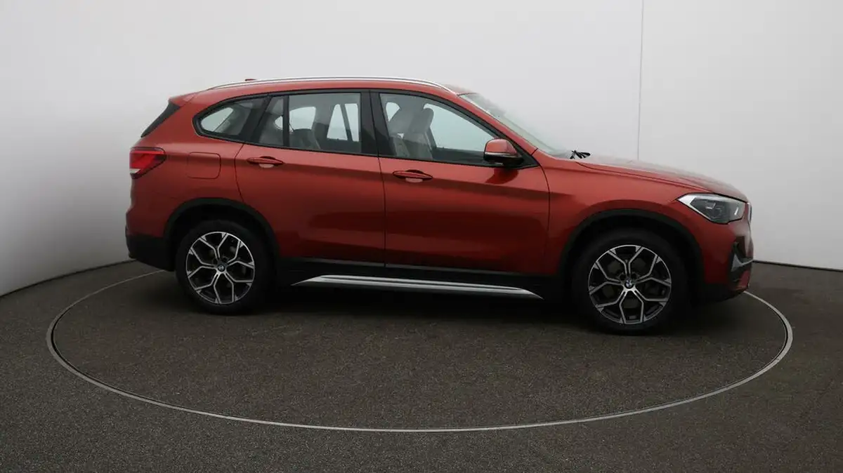 2021-bmw-x1-20-xdrive20i-xline-big-48