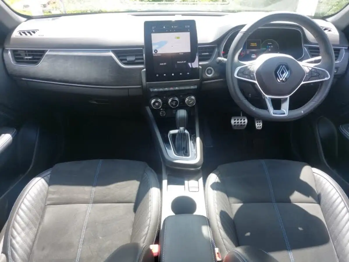 2024-renault-arkana-16-esprit-alpine-big-2