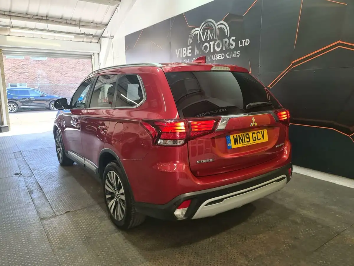 2019-mitsubishi-outlander-20-juro-7st-big-7