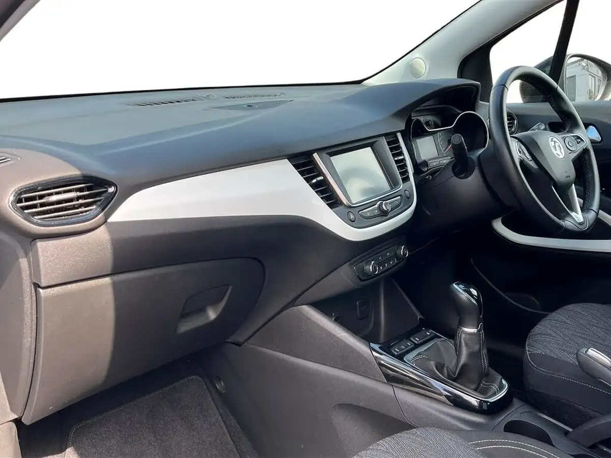 2020-vauxhall-crossland-x-12i-griffin-big-6
