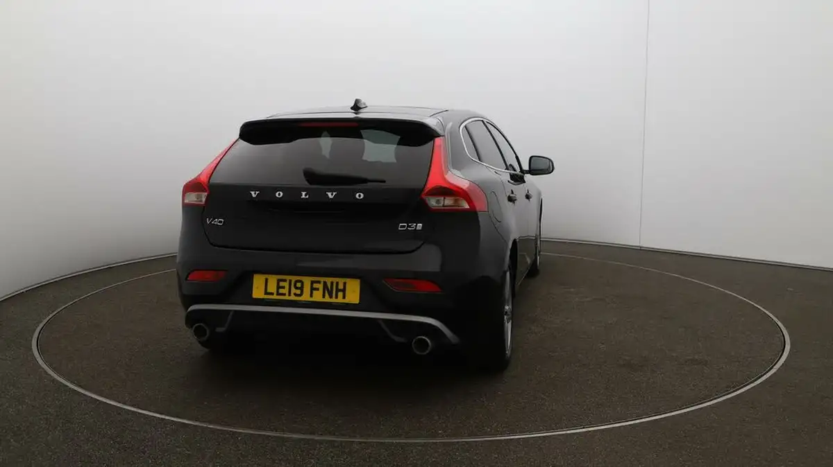 2019-volvo-v40-20td-d3-r-design-nav-plus-geartronic-big-56