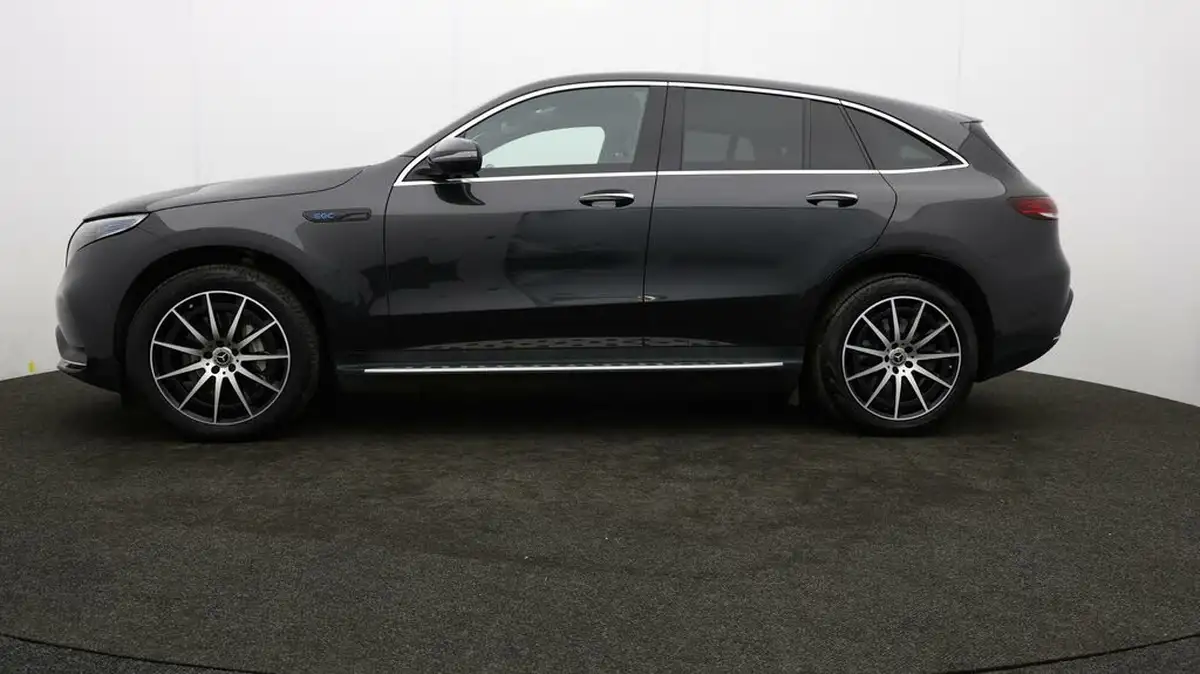 2022-mercedes-benz-eqc-e-eqc-400-amg-line-big-59