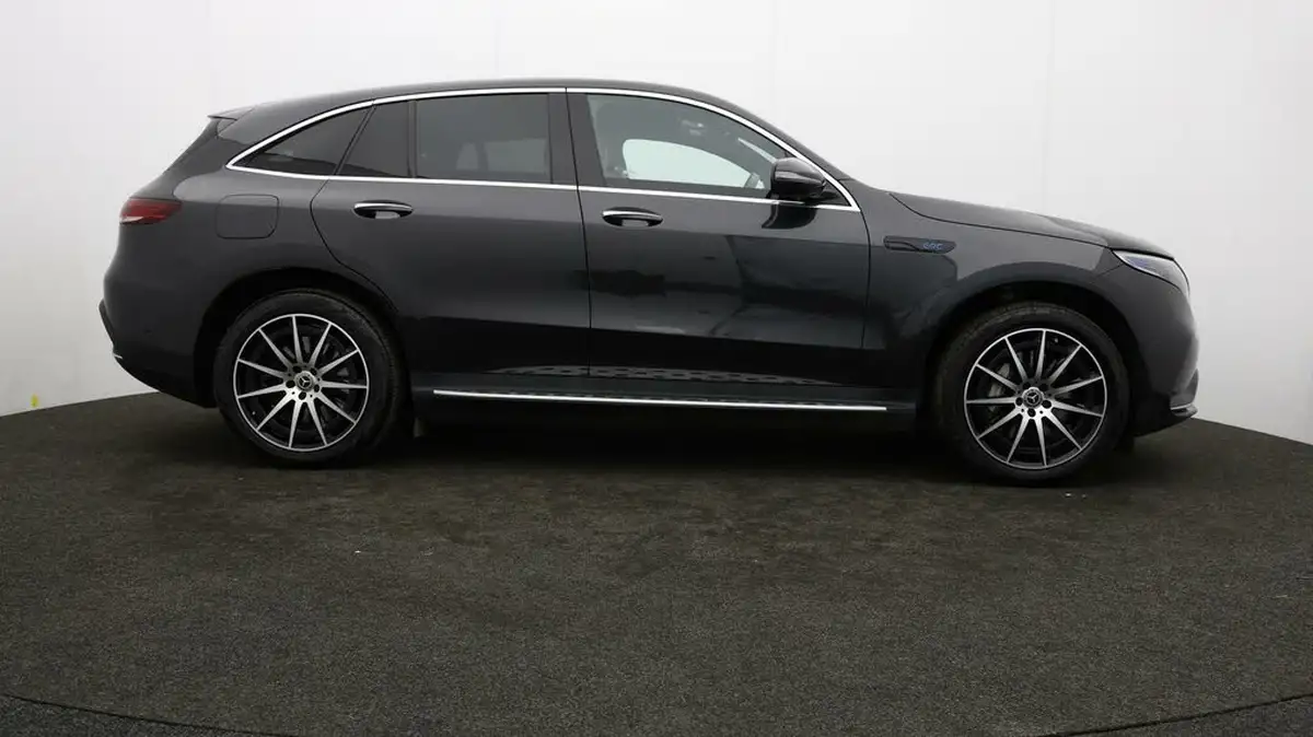 2022-mercedes-benz-eqc-e-eqc-400-amg-line-big-31