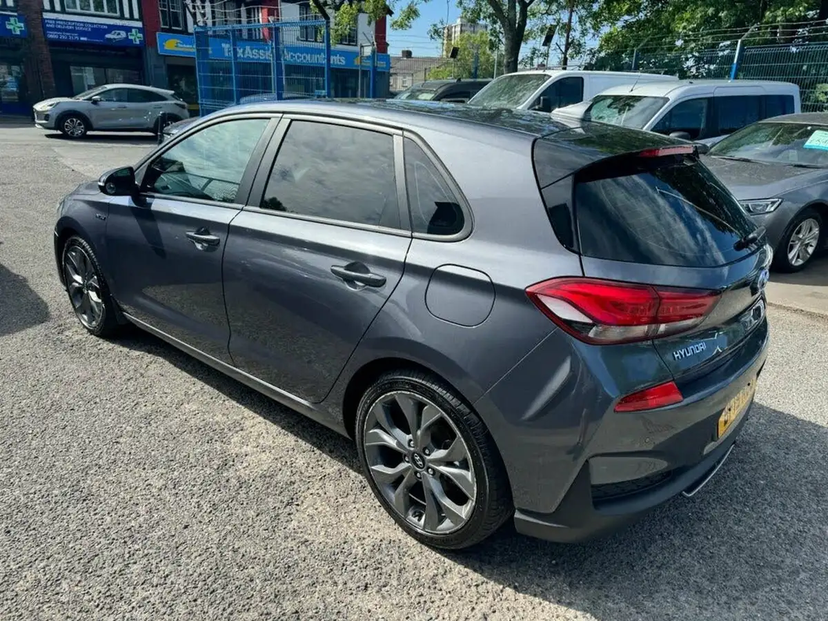 2019-hyundai-i30-14-t-gdi-n-line-nav-hatchback-dct-big-4