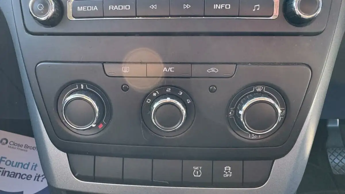 2014-skoda-yeti-outdoor-12-s-big-22