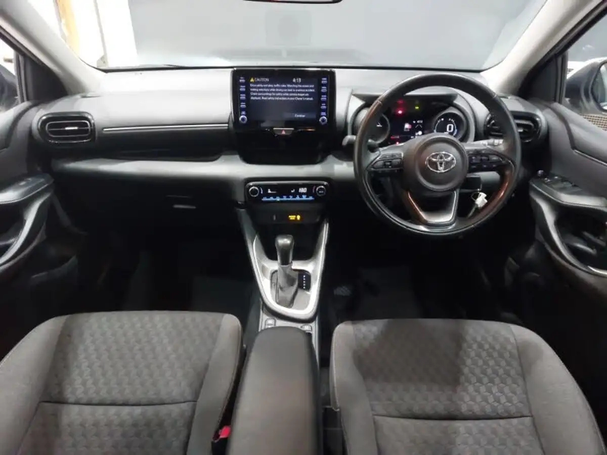 2023-toyota-yaris-15-vvt-i-design-big-2