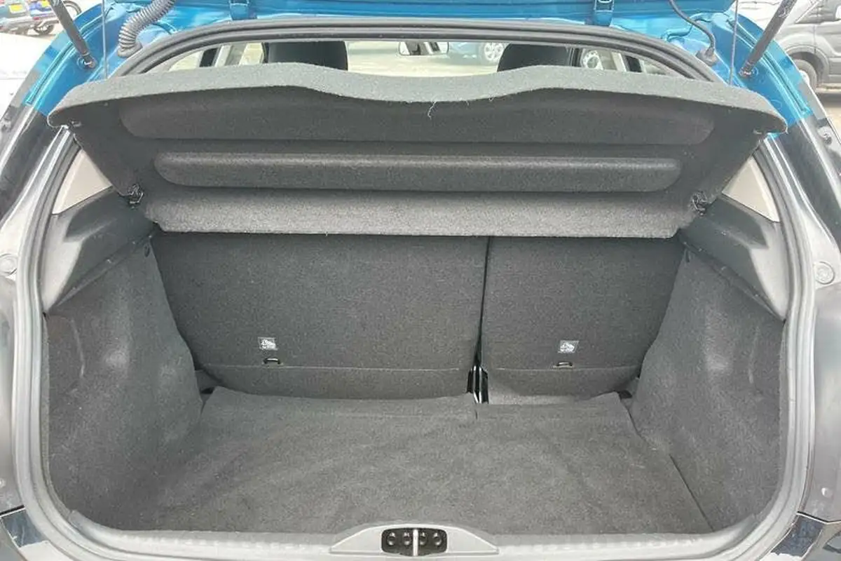 2021-citroen-c3-12-puretech-flair-83ps-big-20