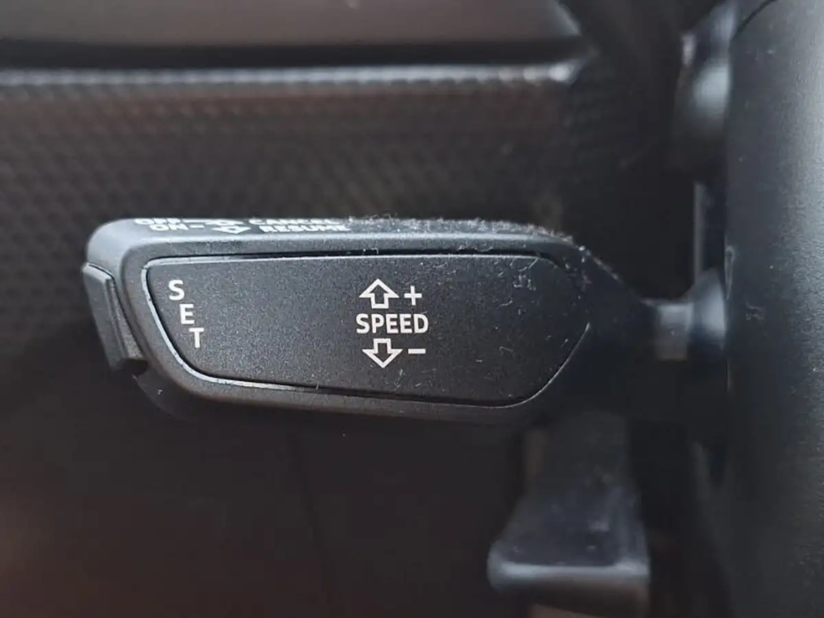 2022-audi-a1-10-25-tfsi-technik-big-14