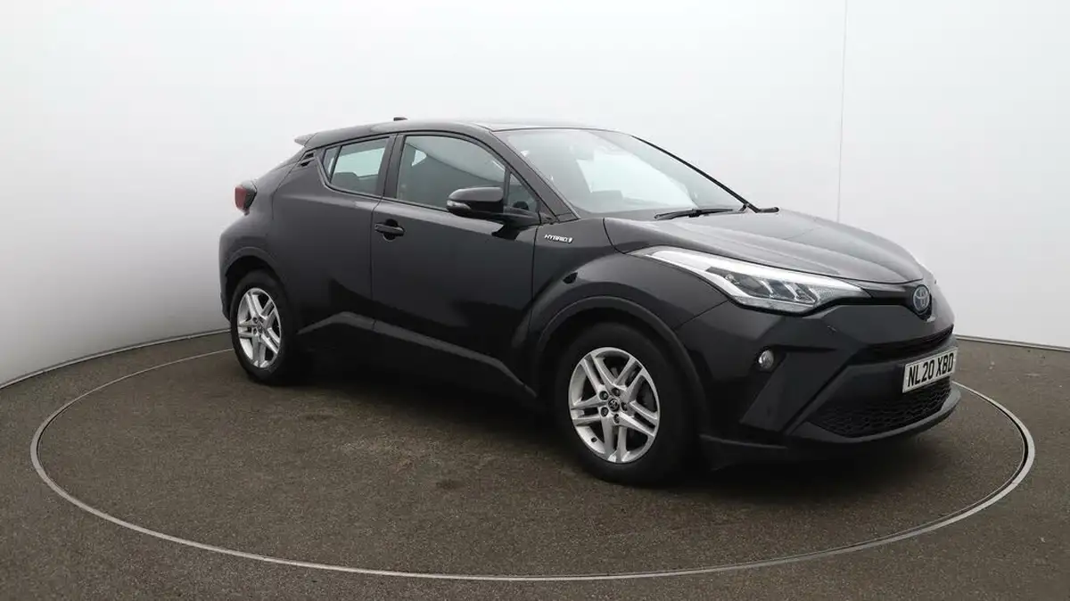 2020-toyota-c-hr-18-vvt-i-icon-parking-pack-big-37