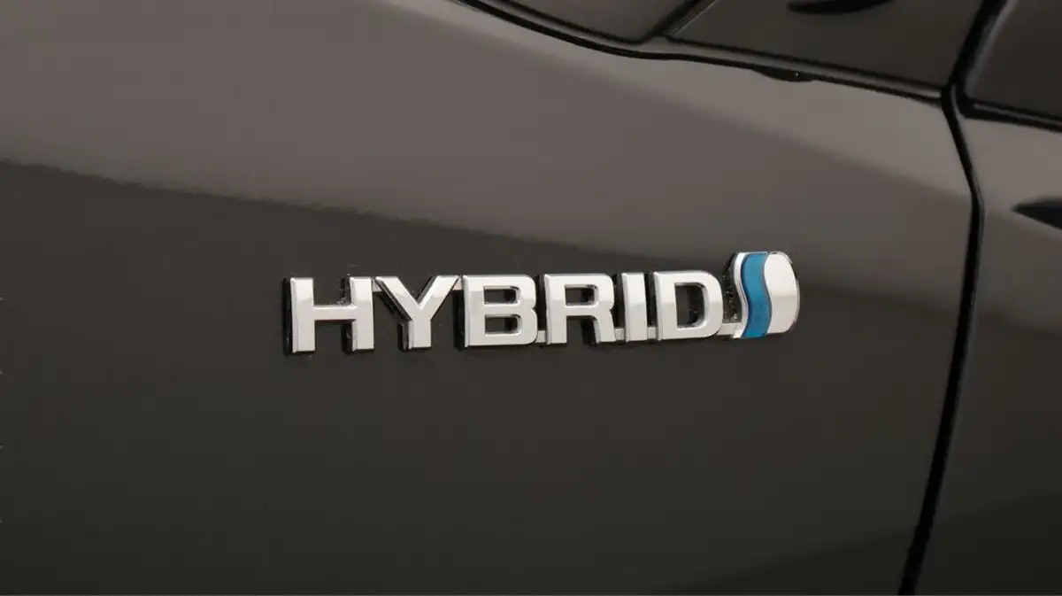2020-toyota-c-hr-18-vvt-i-icon-parking-pack-big-20