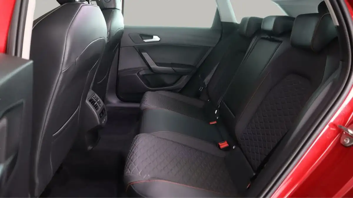 2020-seat-leon-15-tsi-evo-fr-150ps-estate-big-16