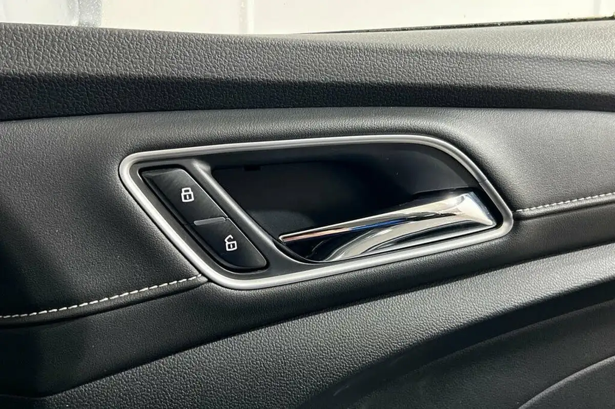 2021-mg-mg5-e-exclusive-ev-long-range-big-40