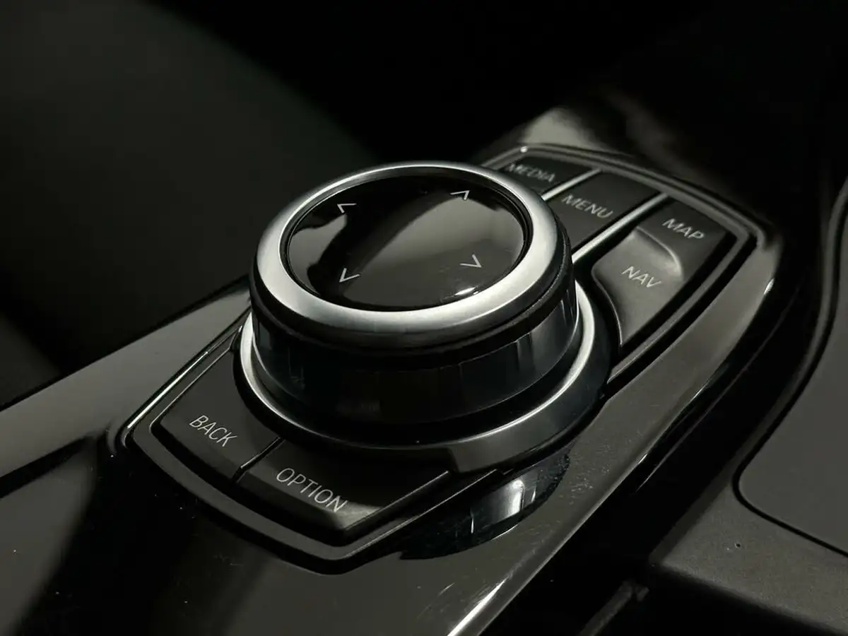 2017-bmw-3-series-20td-318d-sport-touring-5d-auto-big-18