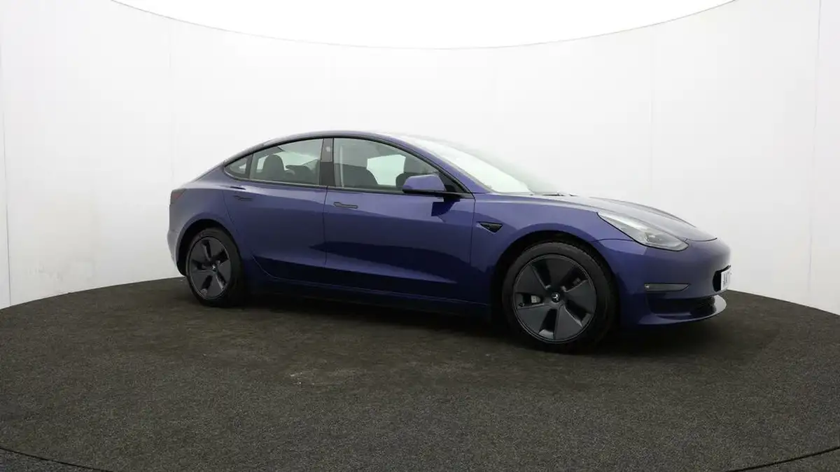 2021-tesla-model-3-e-long-range-awd-big-46