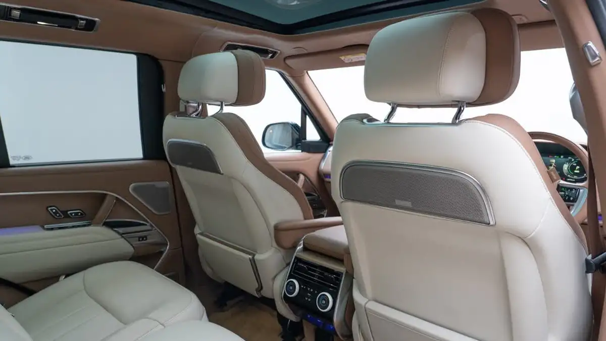 2023-land-rover-range-rover-30-p550e-sv-big-16