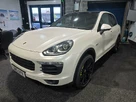2015-porsche-cayenne-30-s-e-hybrid-small-2
