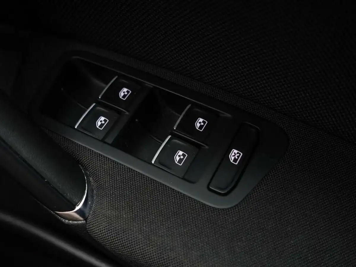 2019-volkswagen-golf-20-tsi-gti-performance-5d-big-39