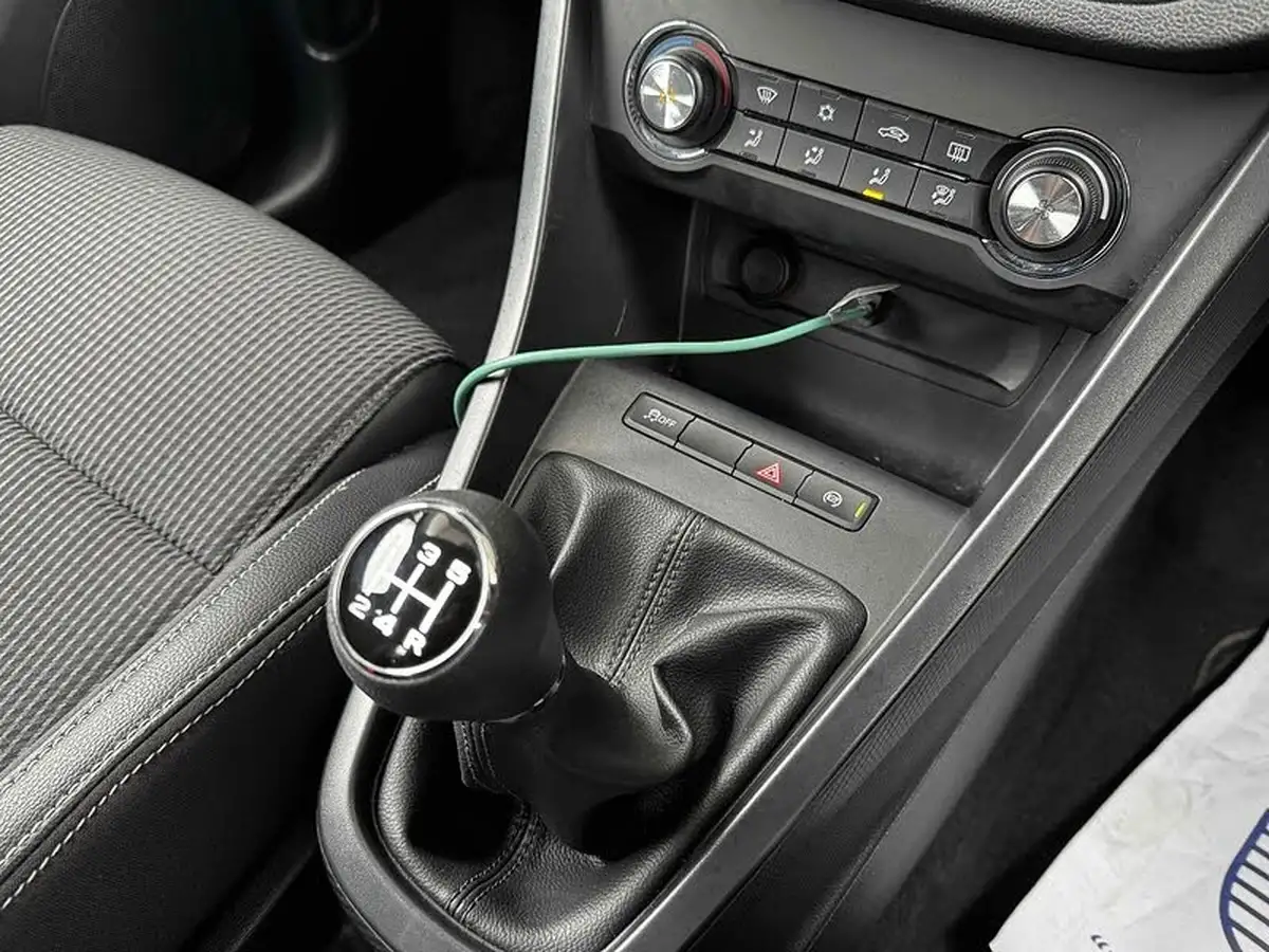 2022-mg-mg3-15-vti-tech-exclusive-nav-big-32