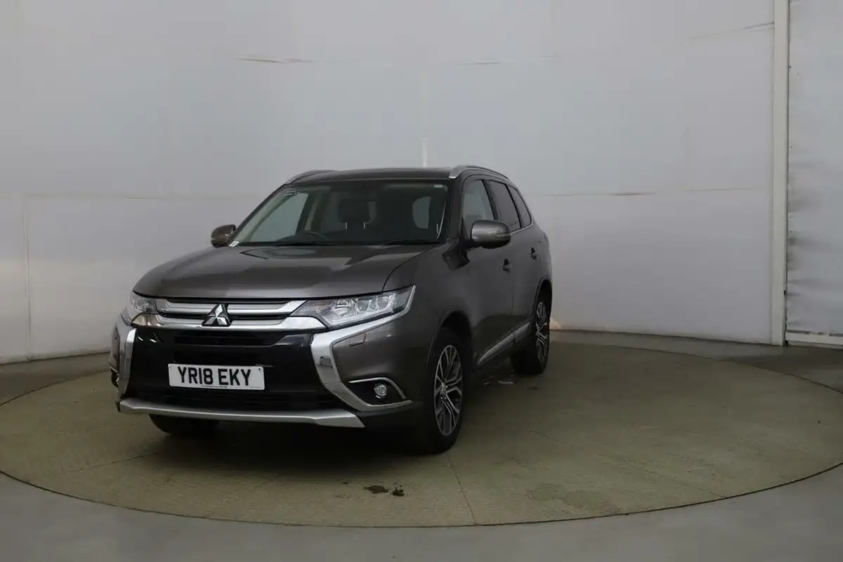 2018-mitsubishi-outlander-22di-d-4-leather-auto-big-2