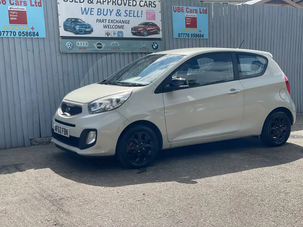 2012-kia-picanto-125-halo-big-22