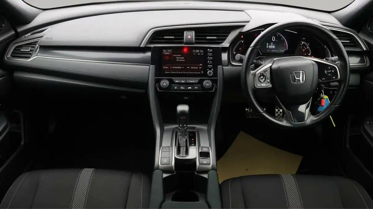 2021-honda-civic-15-vtec-turbo-sport-ss-cvt-big-12