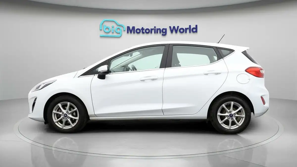 2018-ford-fiesta-10t-zetec-5d-auto-big-4