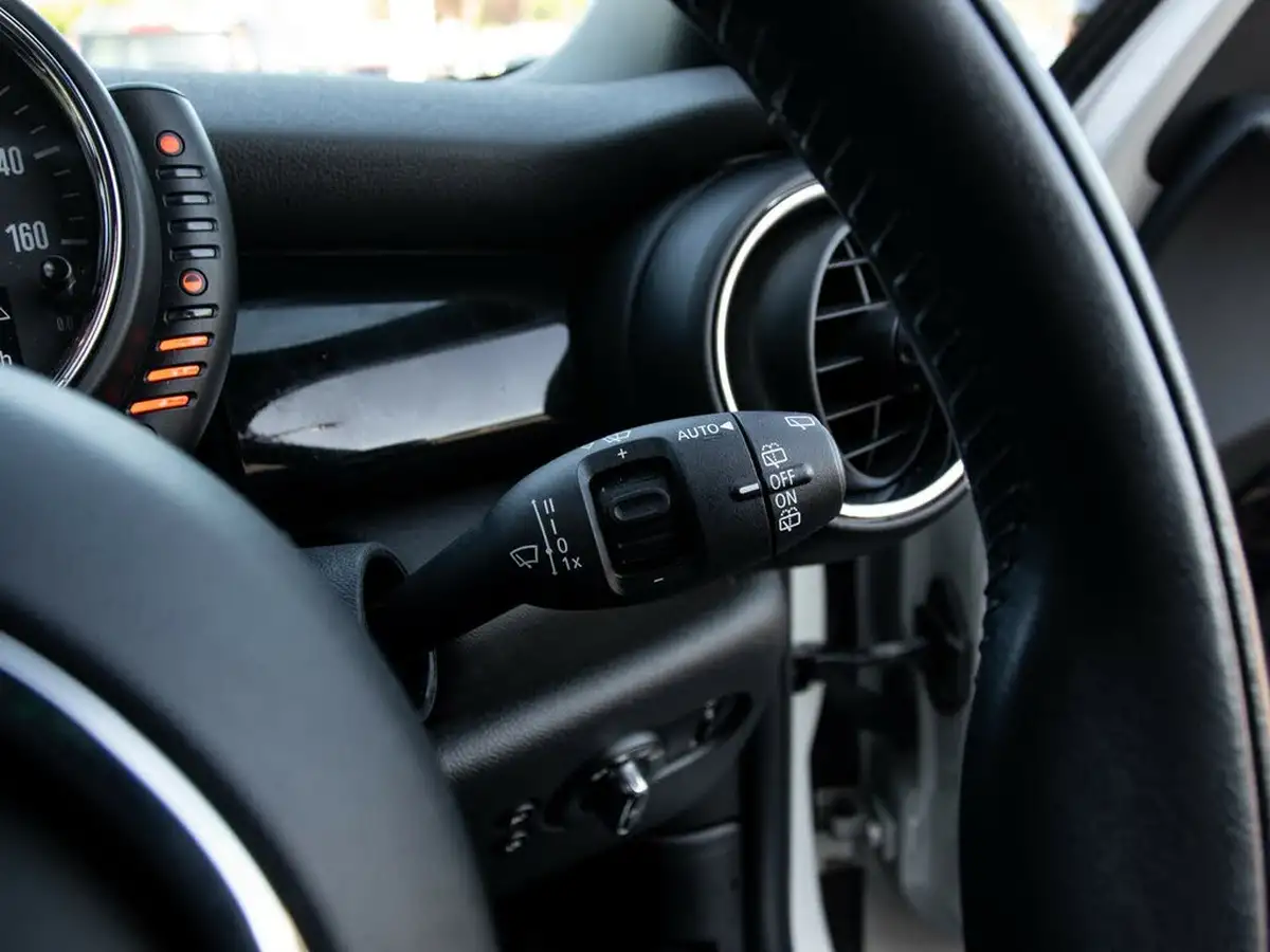 2017-mini-cooper-20-cooper-s-ss-hatchback-5d-big-17