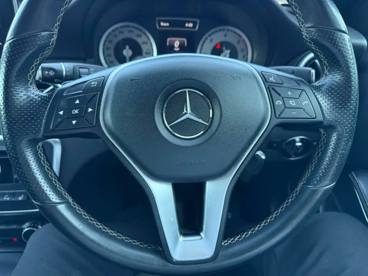 2014-mercedes-benz-a-class-18-cdi-a200-sport-7g-dct-big-37