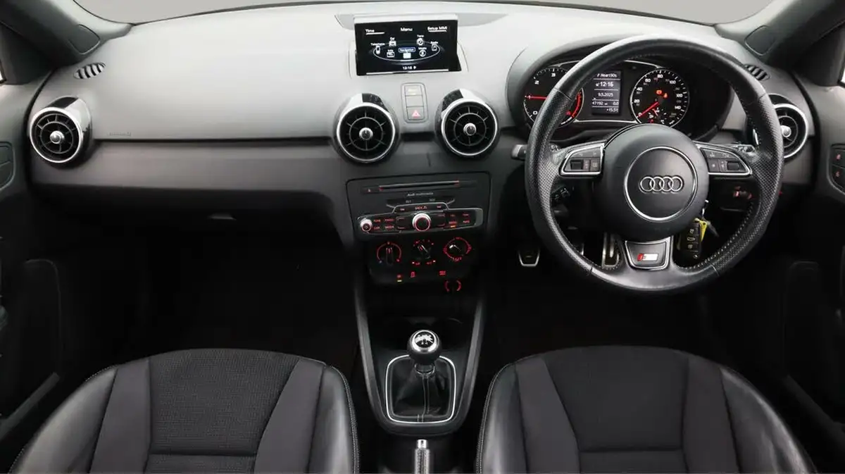 2017-audi-a1-16tdi-s-line-sportback-5d-big-13
