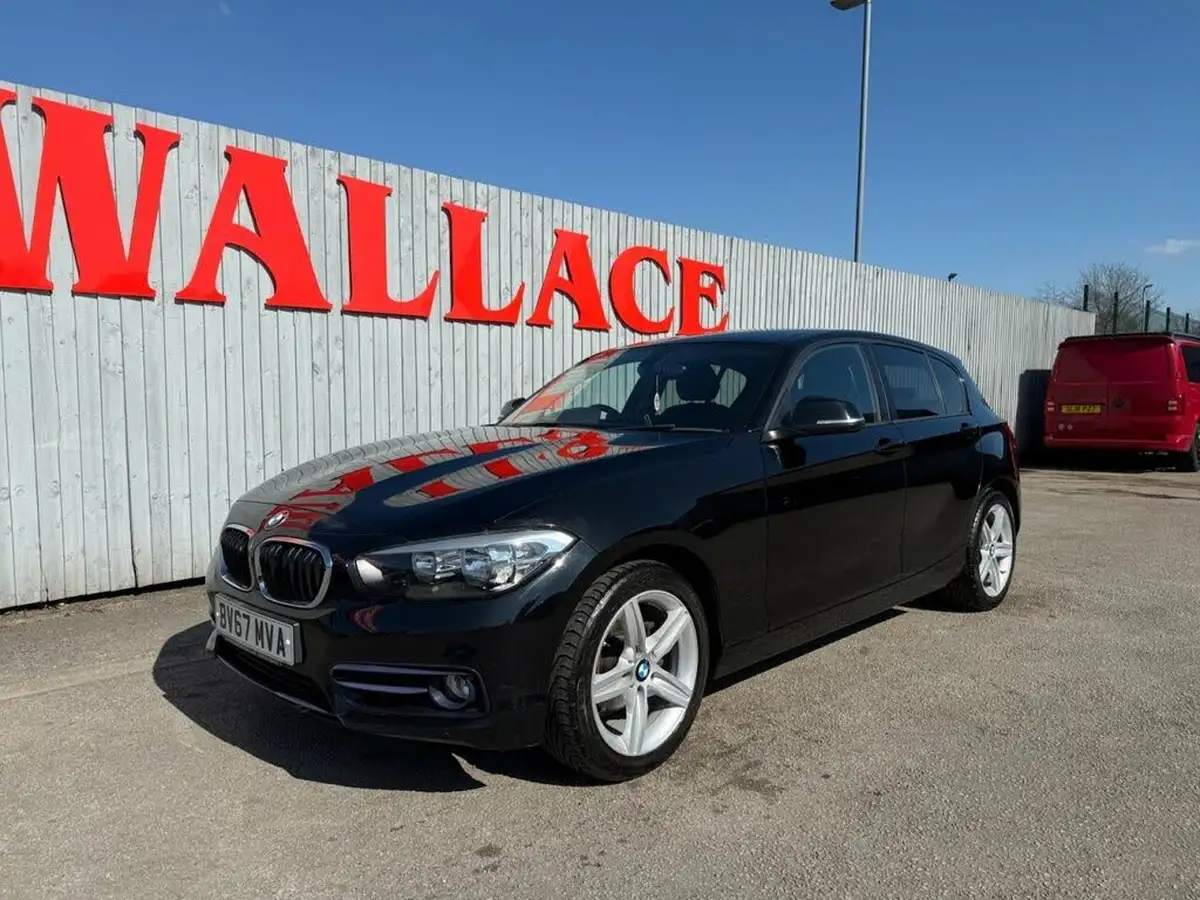 2017-bmw-1-series-20td-118d-sport-5d-big-12