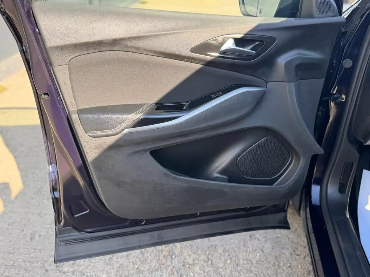 2019-vauxhall-grandland-x-12-se-ss-big-33